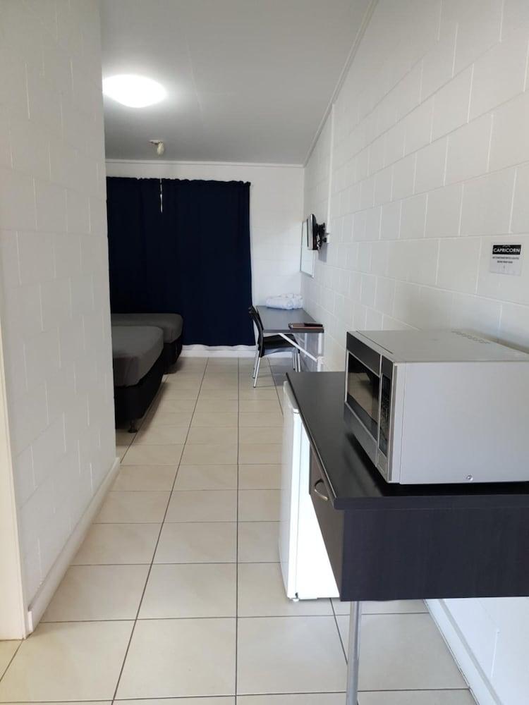 Capricorn Hotel Blackwater Buitenkant foto