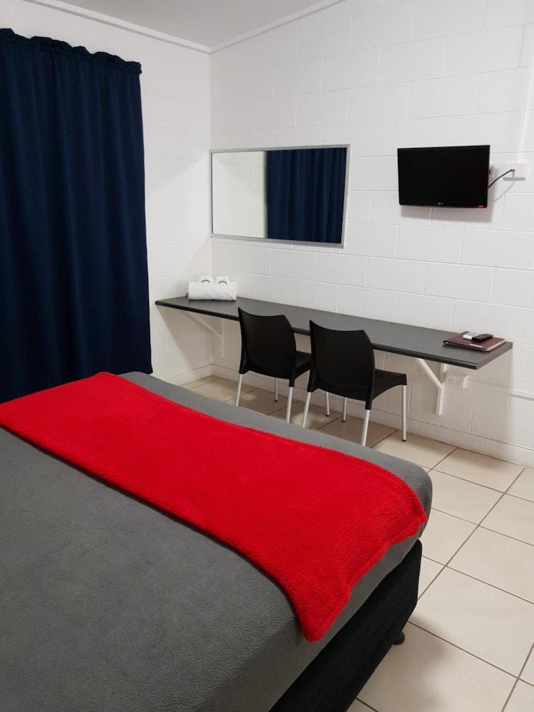 Capricorn Hotel Blackwater Buitenkant foto